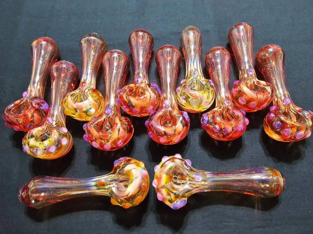 Rich reds, orange & golden highlights