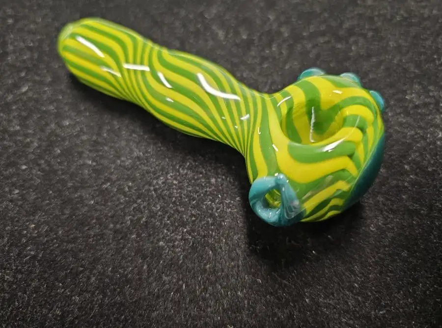 Bright green & flowing white lines